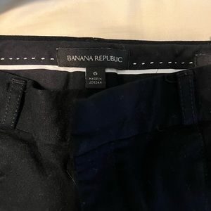 Banana Republic cropped/ankle dress pants. Size 6.